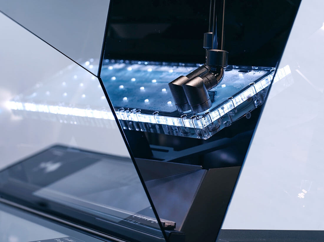 InWin Reflective Innovation
