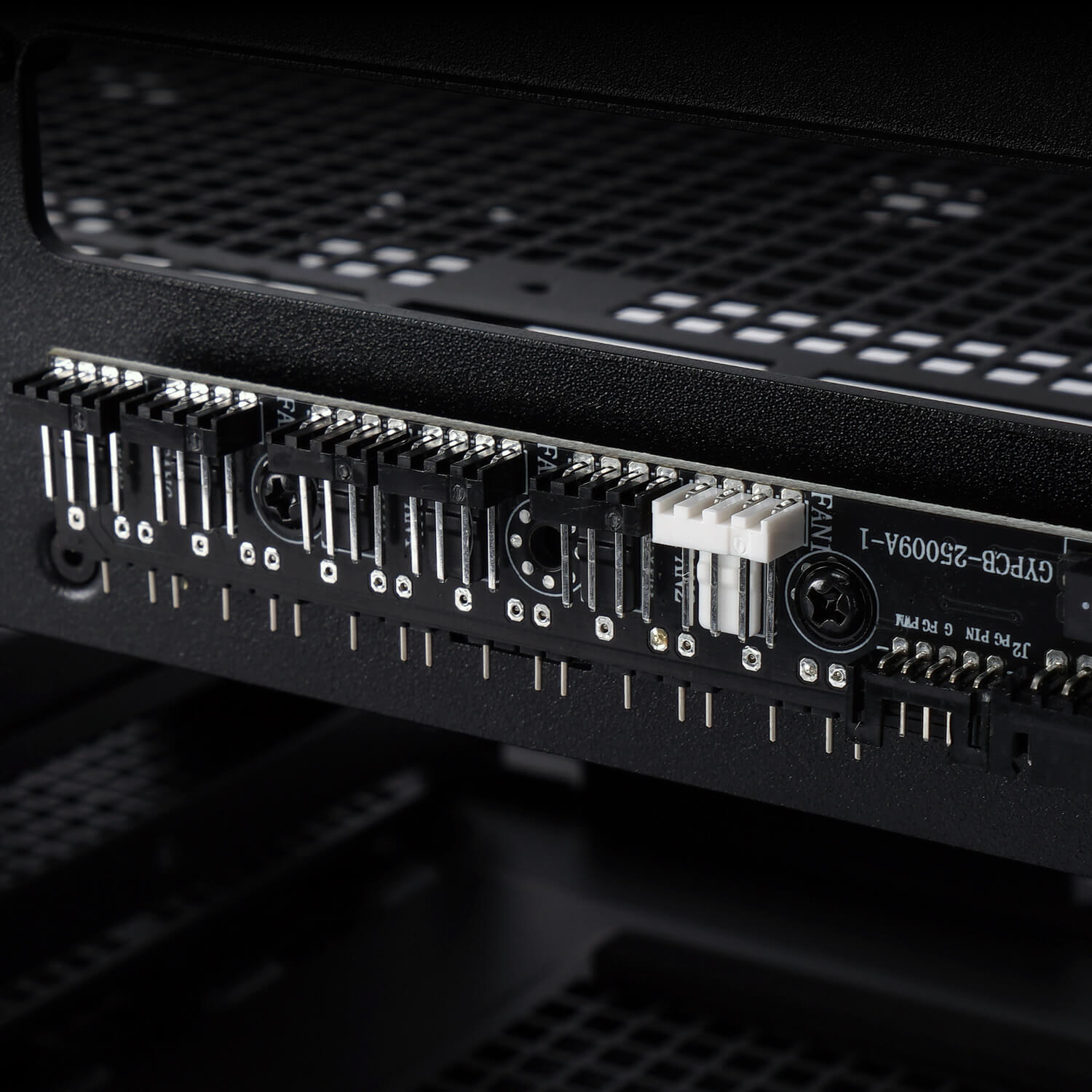InWin 細部にこそ卓越性が宿る